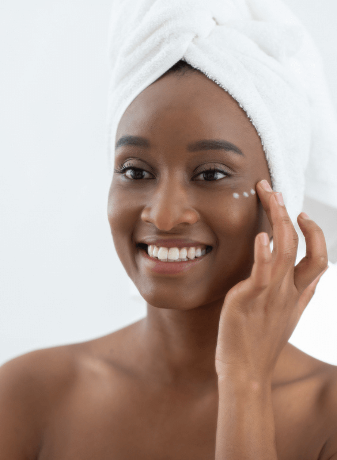 Hydrating skincare routine with hyaluronic acid moisturizer, woman applying face cream for deep hydration and plump, resilient skin